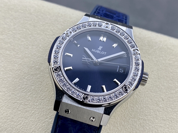 ウブロコピー時計背面デザイン